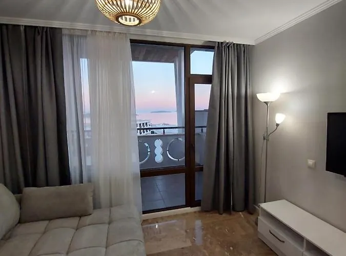 аполония а3 ап.502 Apartment